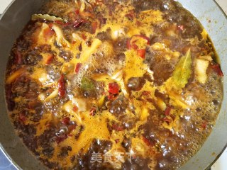 扁豆玉米土豆炖鸡块的做法步骤：11