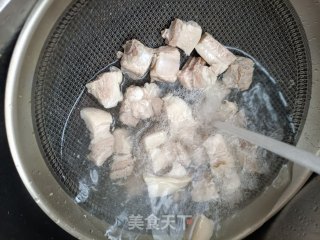 排骨花肉烧笋干的做法步骤：6