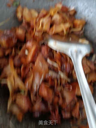 排骨花肉烧笋干的做法步骤：22