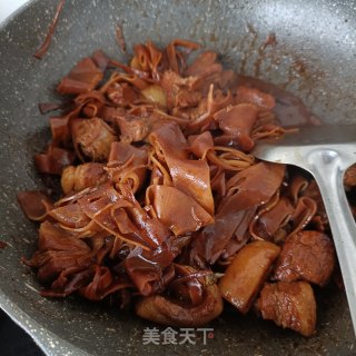 排骨花肉烧笋干的做法步骤：25