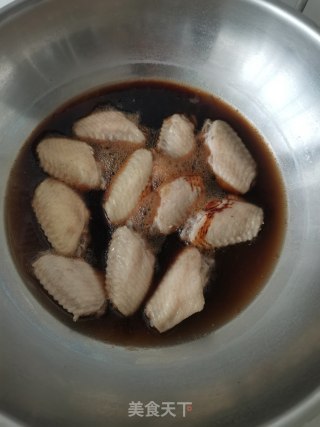 可乐鸡翅的做法步骤：2