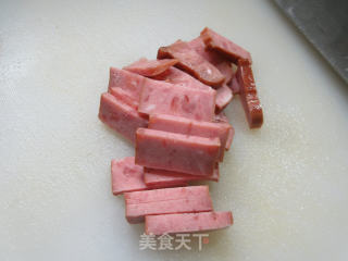 黑木耳烤火腿煮冬瓜的做法步骤：2