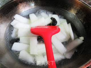 黑木耳烤火腿煮冬瓜的做法步骤：5