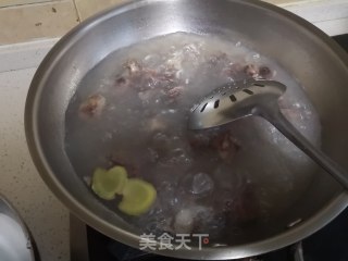 牛杂萝卜锅的做法步骤：7