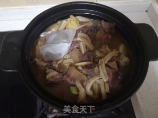 牛杂萝卜锅的做法步骤：17