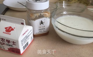 鲜果奶冻的做法步骤：1