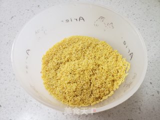 小米粥的做法步骤：2