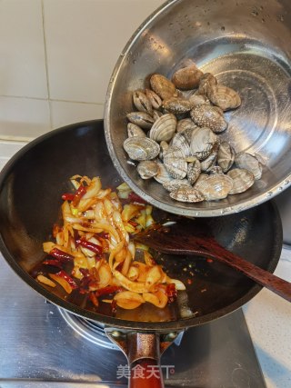 辣炒花甲的做法步骤：5