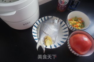茄汁鲳鱼的做法步骤：1
