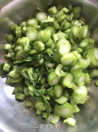 鲜贝烧骨粥的做法步骤：4