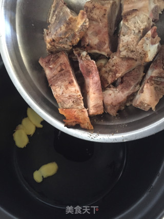 鲜贝烧骨粥的做法步骤：6