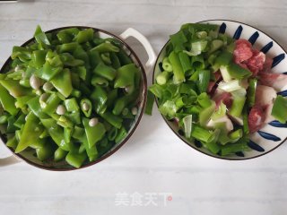 豆角猪肉馅饺子的做法步骤：4