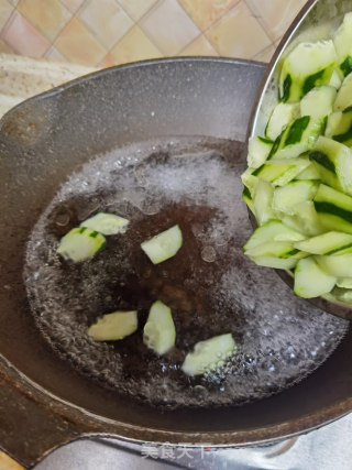 虾仁炒青瓜的做法步骤：12