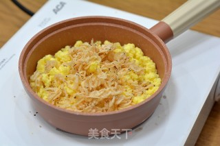 美味快手鸡蛋虾皮韭菜包子两吃的做法步骤：4