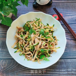 豆皮拌黄瓜丝的做法步骤：8