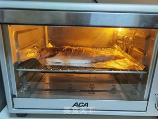 香烤鲈鱼的做法步骤：15