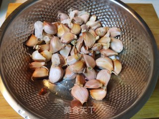 万能蒜蓉烧烤酱的做法步骤：1