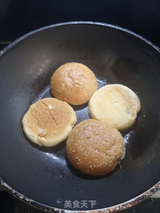 汉堡的做法步骤：4