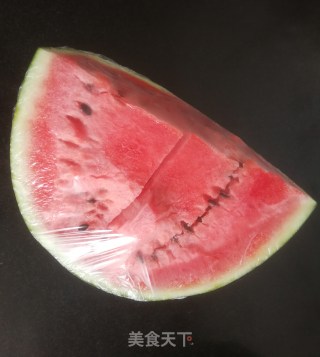 #凉拌菜#糖拌西瓜的做法步骤：1
