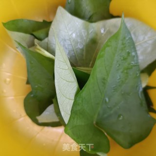 椒香薯叶鹅蛋饼的做法步骤：3