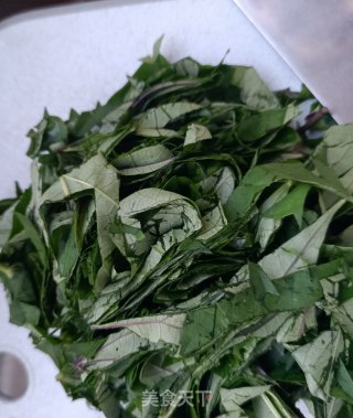 椒香薯叶鹅蛋饼的做法步骤：4