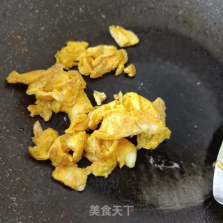 煎蛋拌养心菜的做法步骤：12