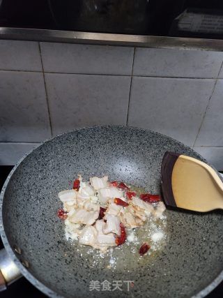 五花肉焖笋丝的做法步骤：6