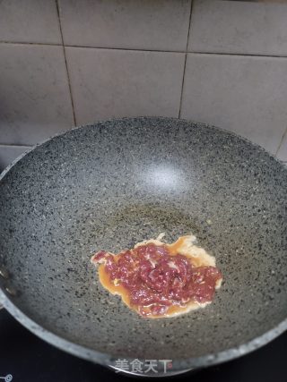 牛肉片炒蛋的做法步骤：2