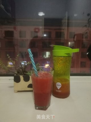 榨西瓜汁的做法步骤：11