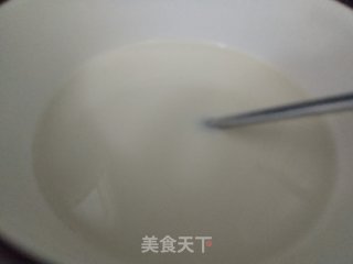 酸奶芒果慕斯蛋糕的做法步骤：2