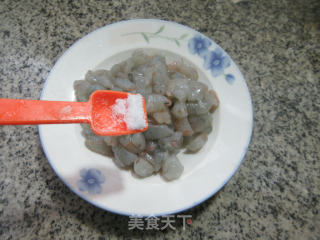 虾仁豆腐皮卷的做法步骤：3