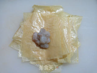 虾仁豆腐皮卷的做法步骤：8