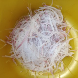 粉丝拌水萝卜的做法步骤：17
