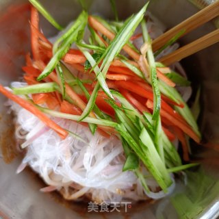 粉丝拌水萝卜的做法步骤：19