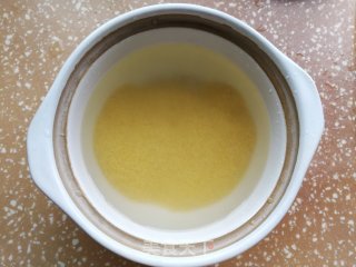 鸡汤海参小米粥的做法步骤：2