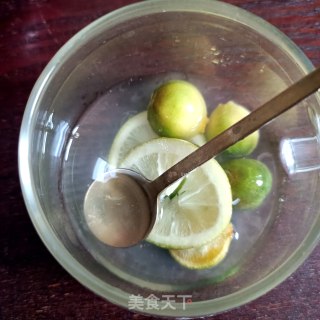 青桔桃罐头冰水的做法步骤：3