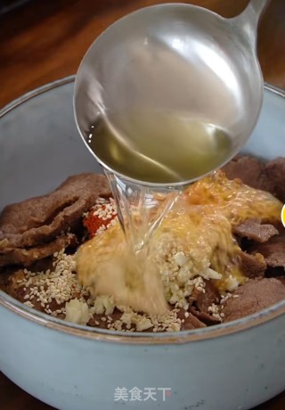 香菜拌牛肉的做法步骤：5