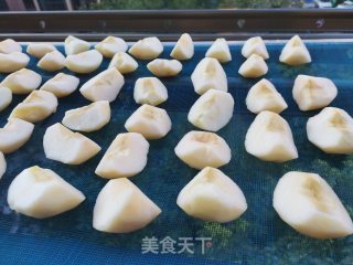 苹果果脯的做法步骤：3