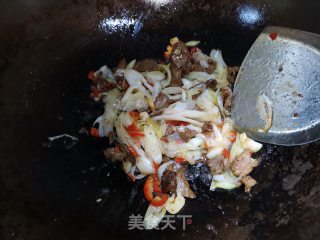 葱爆牛肉的做法步骤：8