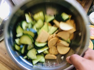 凉拌青瓜素鸡的做法步骤：9