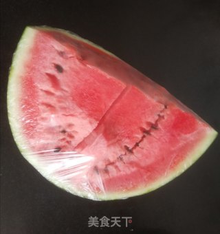 凉拌西瓜皮的做法步骤：1