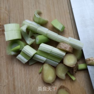 红烧回锅肉的做法步骤：4