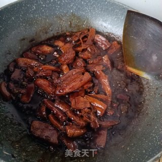 红烧回锅肉的做法步骤：13