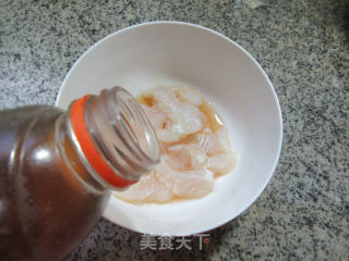 巴沙鱼柳炒鸡蛋的做法步骤：3
