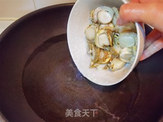 爆炒扇贝的做法步骤：3