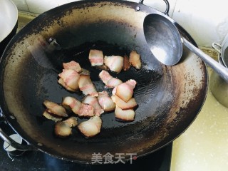 青椒炒腊肉的做法步骤：3