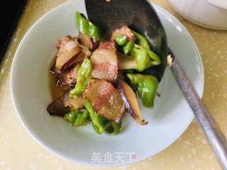 青椒炒腊肉的做法步骤：9