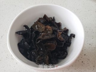 芝麻叶汤面条的做法步骤：8