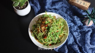 五花肉炒黑豆芽的做法步骤：7