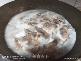酸辣羊肉汤的做法步骤：2